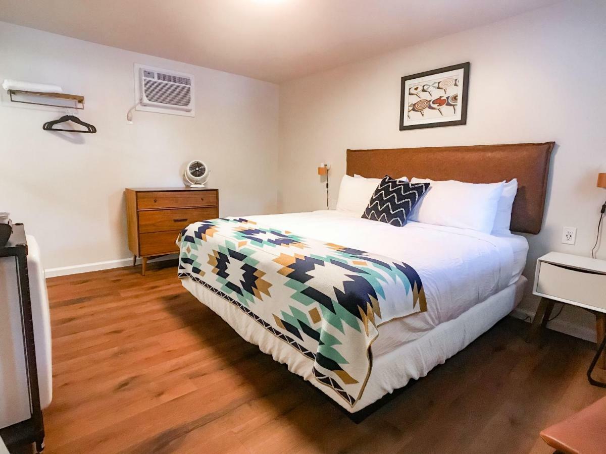 Stonewall Motor Lodge Extérieur photo