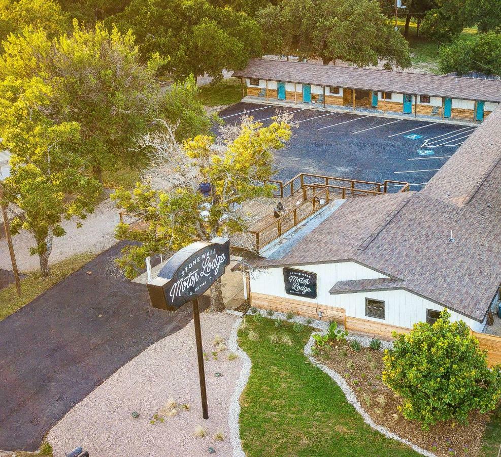 Stonewall Motor Lodge Extérieur photo